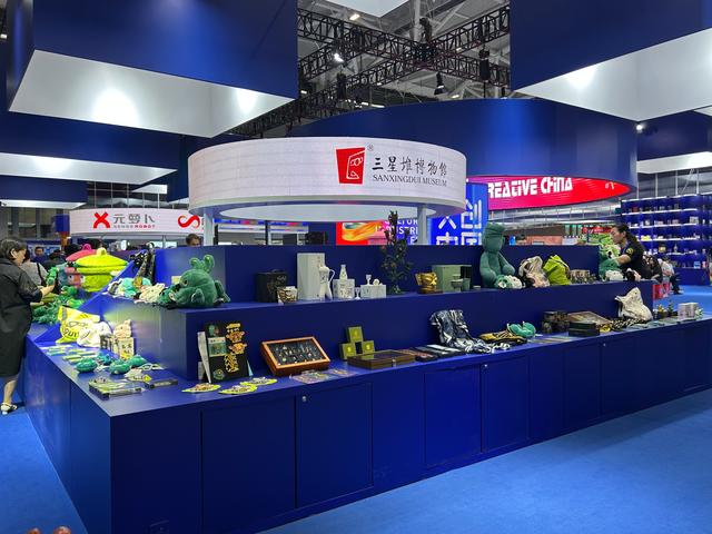 新时代中国调研行之文化中华｜文物的“新展厅”：三星堆文创潮玩的出圈密码