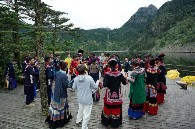 【跟着川超游凉山】月满螺髻，与国同庆！螺髻山这场双节盛会等你来嗨