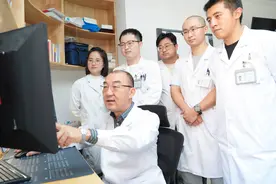 又到膝关节疼痛“高发季”，来听听毓璜顶医院专家的这些运动建议图片
