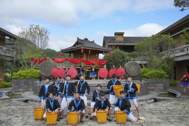 不只是一场演出：在广西深山，我活进了白裤瑶的24小时