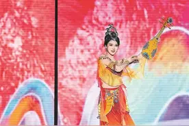 2024年度第21届美国华裔小姐竞选总决赛落幕 深圳留美学生何楚宁摘冠图片