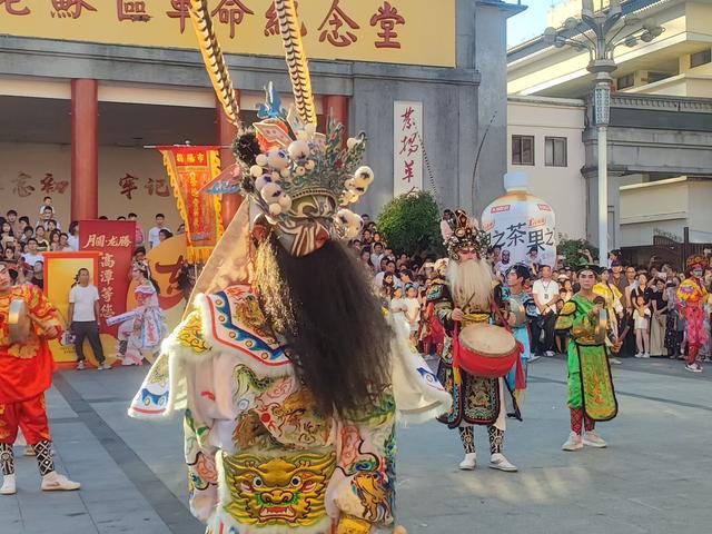 双龙共舞闹中秋，惠东高潭这一晚万人空巷