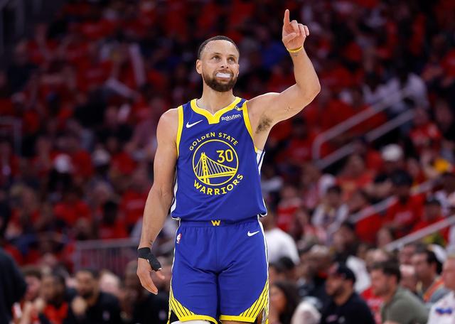 库里：对手会利用失误作燃料