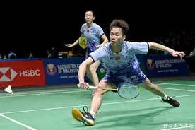 蒋振邦、魏雅欣晋级印度羽毛球公开赛混双决赛图片