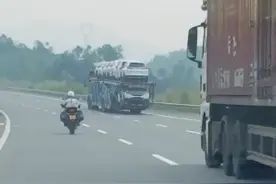 返乡朋友请注意：福建省禁止摩托车上高速！图片