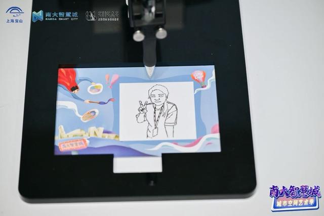 未来机器人必须是人形吗？他们这样看……