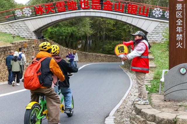 净月潭 很“红”