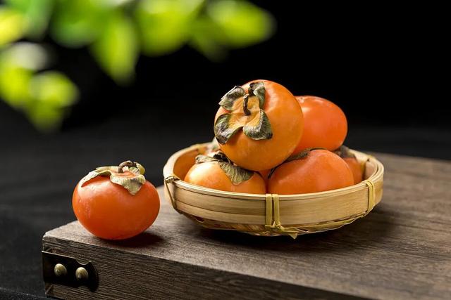 老舍故居的柿子，凭什么成了今年秋日顶流？