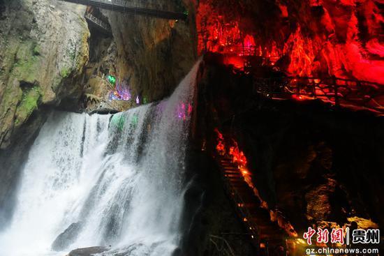 探访贵州六盘水奢渡河峡谷