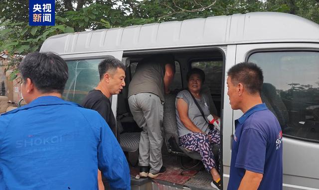暴雨红警 北京已转移安置超7万人