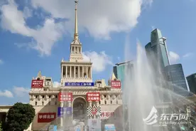 85岁台湾爷爷拖空行李箱来上海书展，几句采访满满典故！点赞上海文化事业很发达图片