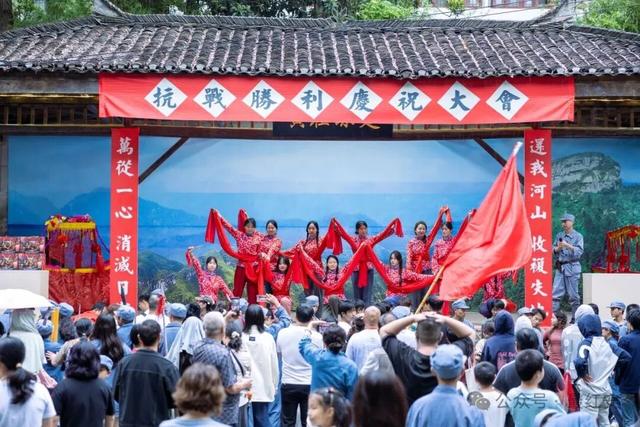 红安七里坪万人参与，现场画面来了！