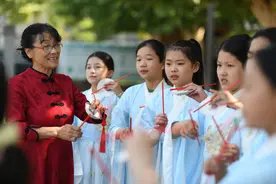 儿童节来临，小学生排练国家级非遗节目迎六一图片