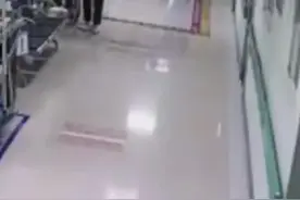 婴儿气管卡入异物，医护狂奔接力将孩子救回图片