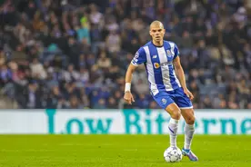 佩佩成欧冠最年长进球者，40岁的他对足球热情未减图片