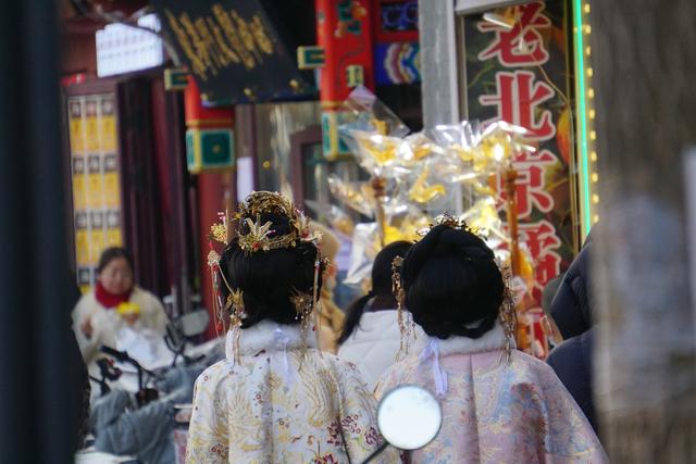 探访北京旅拍 “格格加工厂” ，火爆背后如何避雷？