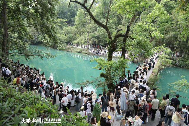“快进慢游”玩出花样！贵南高铁为荔波旅游加把火