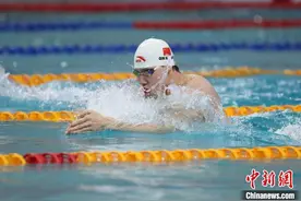 全国春季游泳锦标赛：覃海洋、余依婷夺冠图片