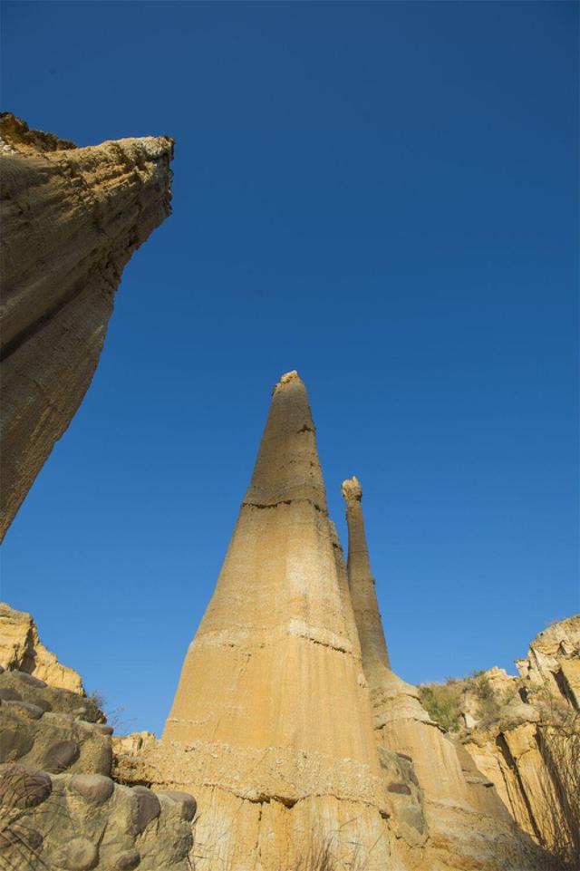 星空露营，大片直出，解锁元谋土林的N种玩法