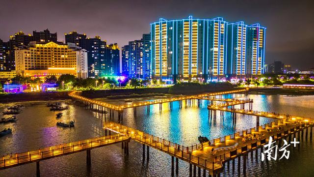 湾畔夏夜三重景｜打卡电白