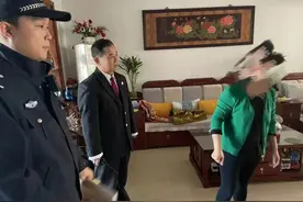 揭穿“装病”计，拘留十五天图片