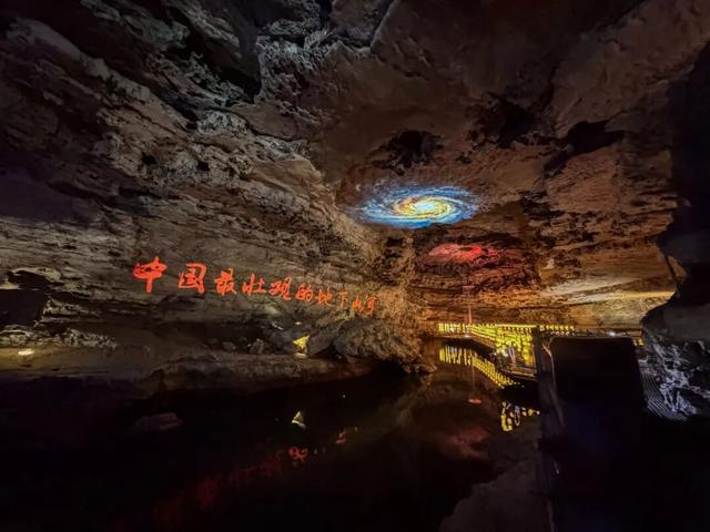 荣耀加冕！十二背后荣膺抖音2025“年度游玩新锐成长奖”！