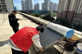 芝罘区怡海苑社区解决太阳能管反光扰民问题图片