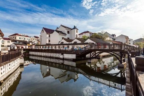 新鲜出炉！金山实用漫游指南，邀你赴山海古镇烟火免费畅玩之旅