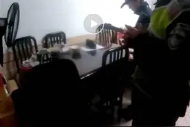 妈妈让几天补齐三周作业，男孩崩溃大哭报警，别让作业打垮了孩子图片