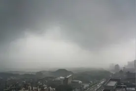 武汉：暴雨雷电+8级大风，今晚又要来图片