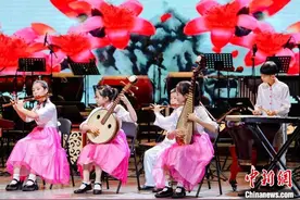 广东音乐曲艺月开幕 名家名团名曲点亮湾区之夜图片