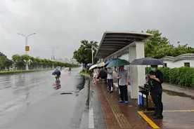 即将迎击超强台风“摩羯”登陆，广东海南两省党政一把手部署防御工作图片