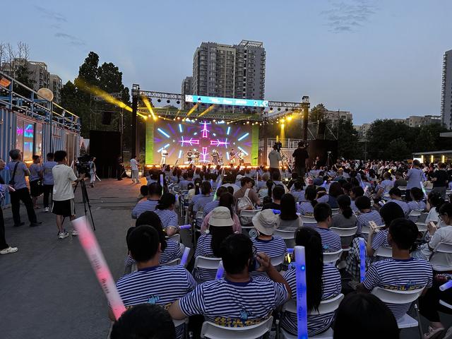 城市里体验热气球的浪漫！就在回天这座大公园