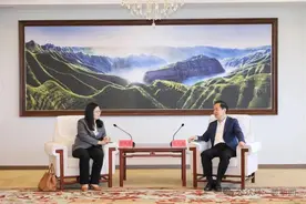 杜汇良会见上海交通大学党委副书记、副校长胡薇薇图片