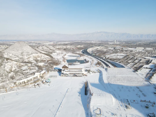 今天起，北京滑雪场迎来全面开板！游玩攻略来了——