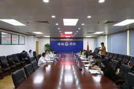 24小时不间断巡逻 珠海消防为航展保驾护航图片