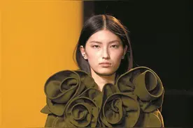 植物系穿搭 绿意盎然秋冬季图片