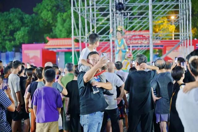 火爆！“大唐不夜城”来无锡了