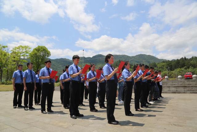 世遗山水 检心守护——荔波检察倾力守护“地球绿宝石”