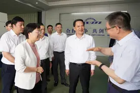 温暖在新昌县调研图片