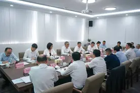 坚定信心、加强谋划，为区域高质量发展汇聚更大力量！区委领导调研青西三镇图片