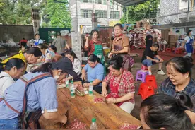 从“大后方”看“大团结”——贵州榕江灾后重建现场见闻图片