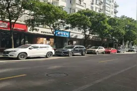 闵行再添“智慧停车”路段，首小时内按分钟阶梯收费图片