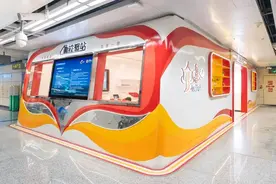 成都首批地铁驿站正式上线运营！地铁站秒变“招聘现场”图片