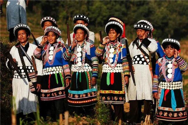 云新闻·滇地宝藏⑦丨一半山水一半城，走进怒江穿城而过的州府小城