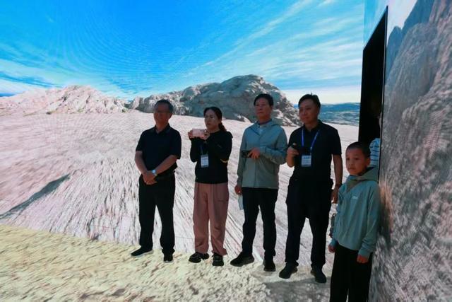 河北省基层群众代表打卡七个星佛寺遗址博物馆 感悟丝路千年历史文化底蕴