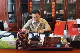 高质量发展看山西国企：华新燃气集团优秀党务工作者——太原燃气集团党委书记、董事长朱东图片