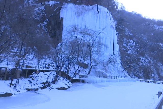 凝冬之境：辽宁冰瀑玉带与冻海蓝冰的限定交响