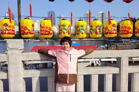 游乐场里的亲子探险｜朗小贝·寻找年味儿图片