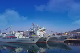 悬挂满旗、悬挂满灯、站坡……这些海军礼仪知识你知道吗？图片